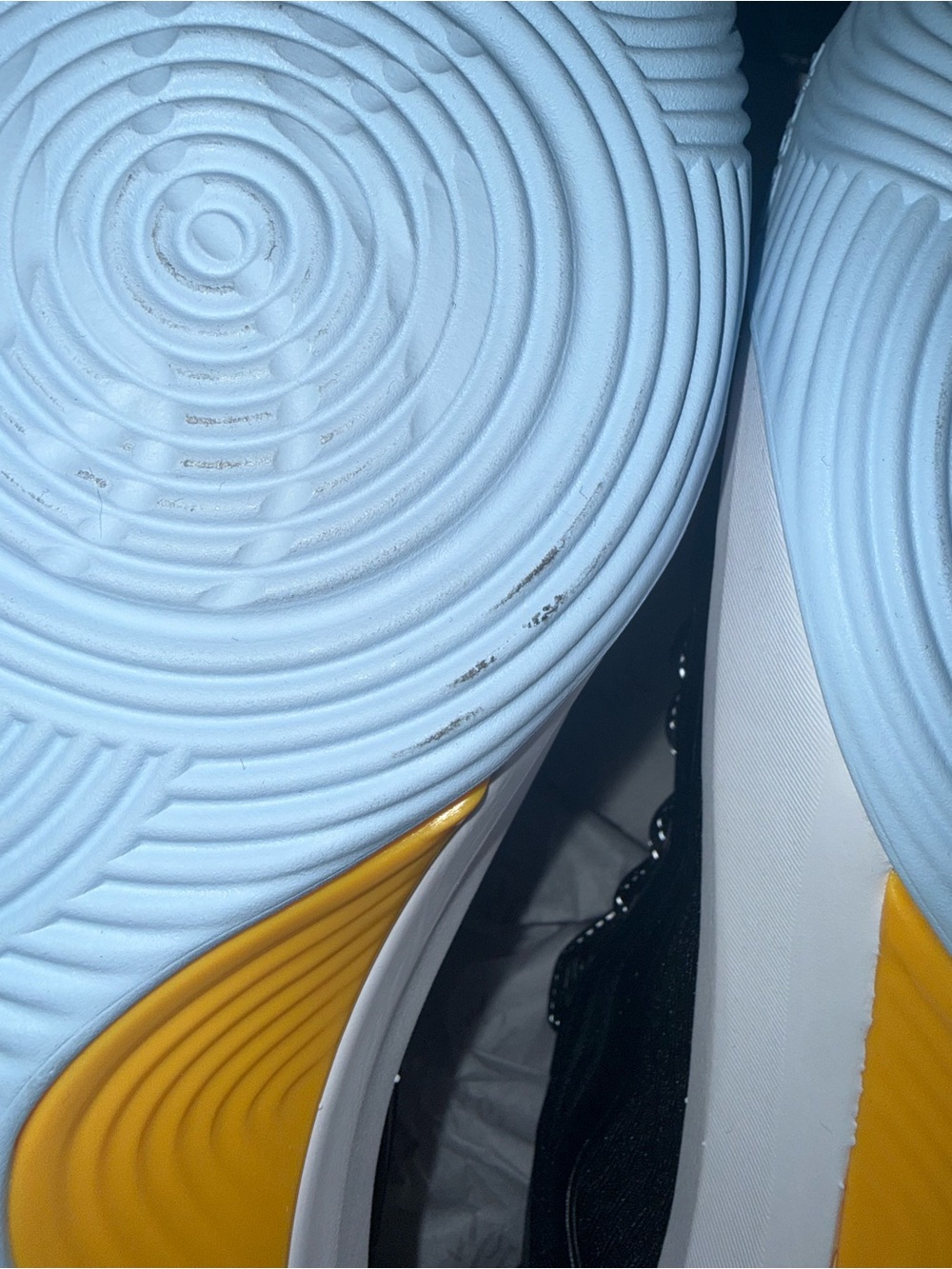 361 Degrees Men’s Zen VI Black/White/Blue Basketball Sneakers - Picture 9 of 12